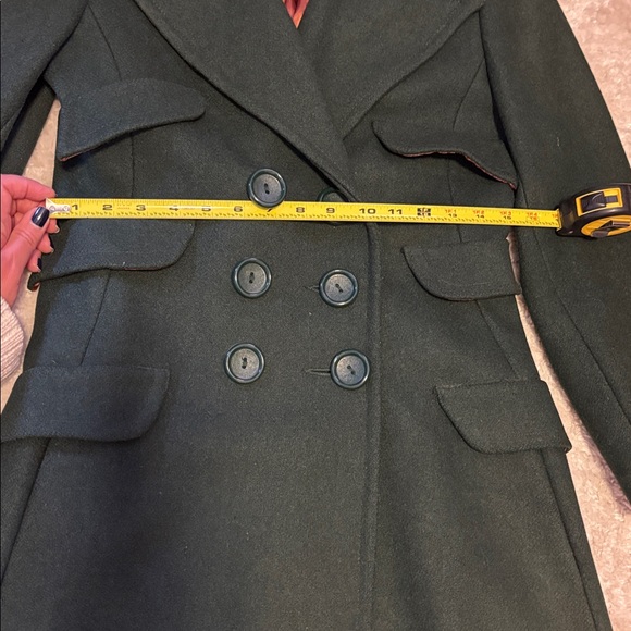 Vintage Elegant Double-Breasted Green Coat - Picture 3 of 8